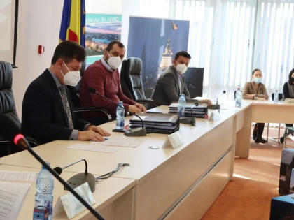 Relocări de fonduri pentru Macea, Socodor, Hălmagiu și Birchiș