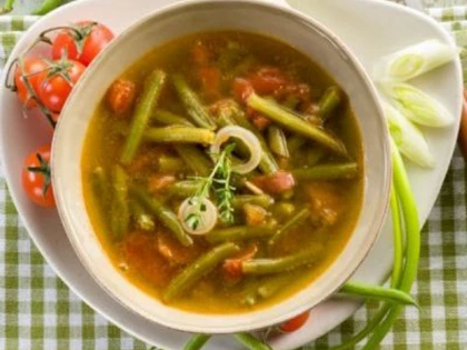 Rețeta zilei: Ciorbă de fasole verde, de post
