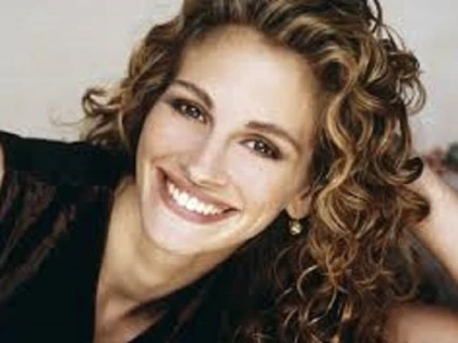 Revista People: Julia Roberts, cea mai frumoasă femeie din lume