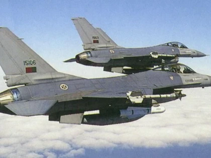 România a cumpărat 18 aeronave F-16 din Țările de Jos, cu un euro