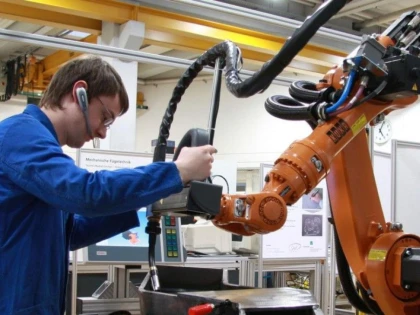 ROMANIA ARE UNA DIN CELE MAI SOLIDE CRESTERI ECONOMICE DIN EUROPA