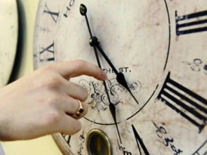 ROMANIA TRECE IN NOAPTEA DE SAMBATA SPRE DUMINICA LA ORA DE IARNA