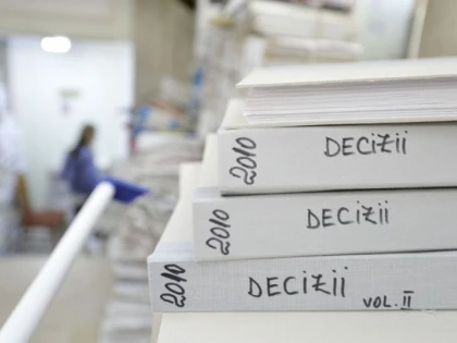 Românii ar putea ieşi la pensie cu trei ani mai repede fără să piardă bani