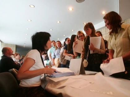 ROMANII AU LA DISPOZITIE 1.368 DE LOCURI DE MUNCA VACANTE IN SPATIUL ECONOMIC EUROPEAN