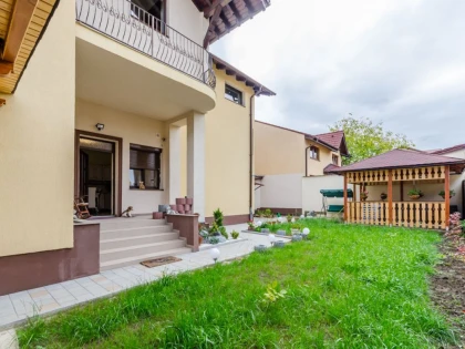Românii care stau la curte riscă amenzi. Ce nu au voie să facă în grădină