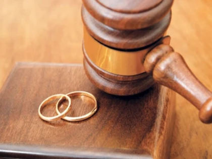 Românii divorțează pe bandă rulantă: În medie, 55 de cupluri se despart oficial, în fiecare zi