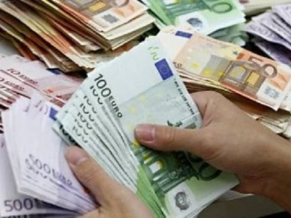 "Românii sunt hoți și mincinoși" - afirmația pentru care o firmă din Irlanda a plătit 20.000 de euro