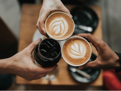 Românii sunt mari iubitori de cafea! De ce e specială cafeaua de dimineață?