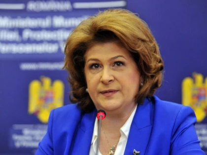 ROVANA PLUMB: DORIM CA PANA IN 2020 SA NU MAI AVEM COPII IN CENTRE DE PLASAMENT