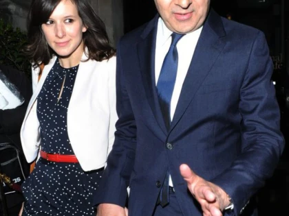Rowan Atkinson va deveni tată pentru a treia oară, la 62 de ani