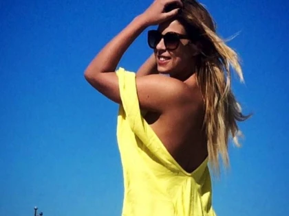 ROXANA NEMES, FARA LENJERIE INTIMA. CUM S-A LASAT POZATA CANTAREATA