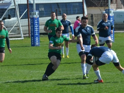 Rugbiştii arădeni au fost surclasaţi în Valea Jiului