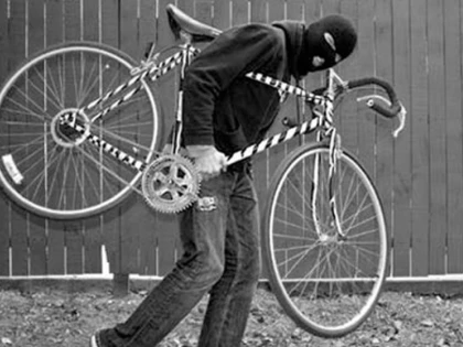 S-a ales cu dosar penal pentru furtul unei biciclete