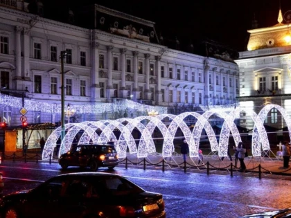 S-A APRINS ILUMINATUL FESTIV PENTRU SARBATORILE DE IARNA 2015
