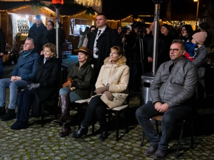 S-a deschis Târgul regal de Crăciun de la Săvârșin