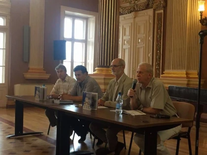 S-A LANSAT MONOGRAFIA PALATULUI ADMINISTRATIV DIN ARAD