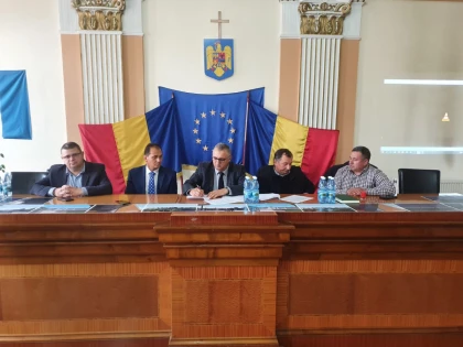 S-a semnat contractul de reabilitare a Podului Vechi din Lipova, o investiție în valoare de 13 milioane de lei
