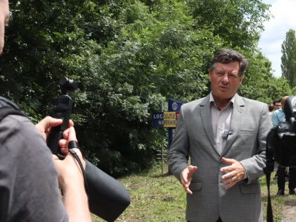S-a semnat contractul pentru modernizarea drumului Lipova-Neudorf. Lucrările încep în această lună 