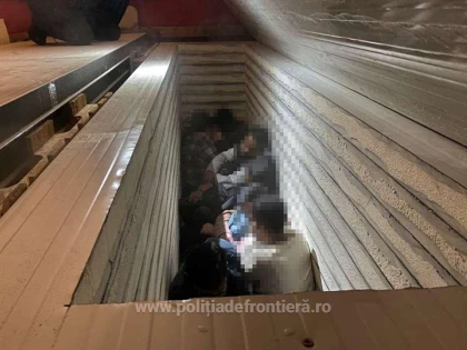 S-a spart conducta cu refugiați! 122 de cetățeni străini au încercat să treacă ilegal în Ungaria