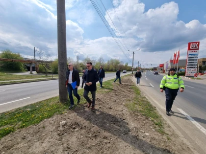 S-a trecut la amendarea firmelor care nu refac pavajul sau lasă materiale de construcții în urma lor