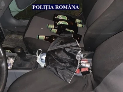 S-a urcat băut la volan și a fugit de polițiști. S-a lăsat cu dosar penal