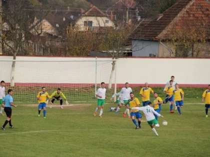 S-AU RAZGANDIT: LIGA A IV-A SE REIA IN WEEK-END! PROGRAMUL PRIMEI ETAPE DIN 2016