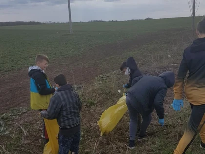 “Să avem grijă de creaţia lui Dumnezeu” – Acţiune de ecologizare organizată de Parohia  Ortodoxă  Semlac