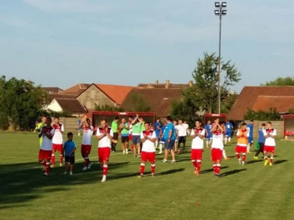 Să curgă şampania: Şoimii Lipova a promovat în Liga a III-a!