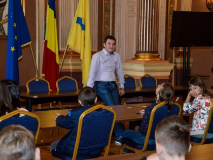 Să plângem cu Bibarț: Omul care a întors Aradul pe dos se miră de ce a făcut