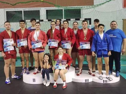 Salbă de medalii naţionale, la Sambo! Arădenii au urcat de 14 ori pe podium