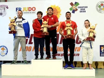 Salbă de medalii pe tatami, la Cupa Glissando