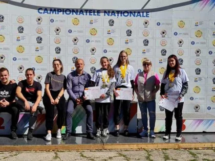 Salbă de medalii pentru pistolarii arădeni la finala juniorilor II şi III, Luca Joldea trage la Mondial!
