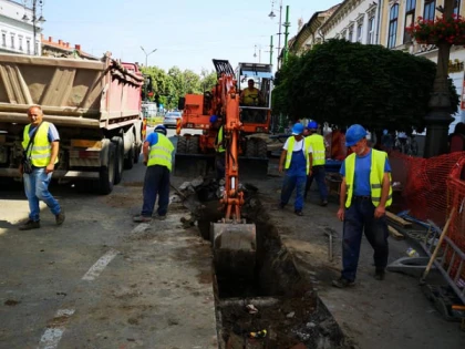 Şantierele pentru reţele de apă şi canalizare din Arad intră în conservare