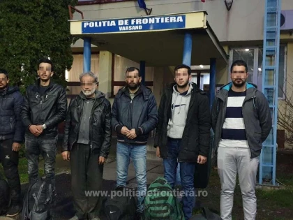 Şase cetățeni străini, prinși în timp ce încercau să treacă ilegal, pe jos, frontiera de vest