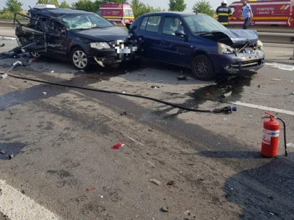 Șase mașini implicate într-un accident pe Autostrada A1 - cinci victime au ajuns la spital, iar alta a murit