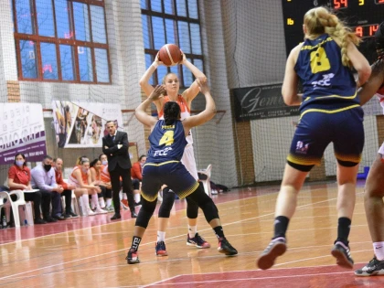 Satu Mare şi-a arătat valoarea şi la Arad. “Galben-albastrele” vor juca finala mică a campionatului