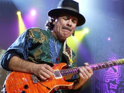 Scandal monstruos între Carlos Santana și Beyoncé
