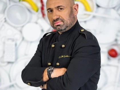 Scărlătescu i-a dat pe gol pe Gina Pistol și Smiley. Se apropie nunta?