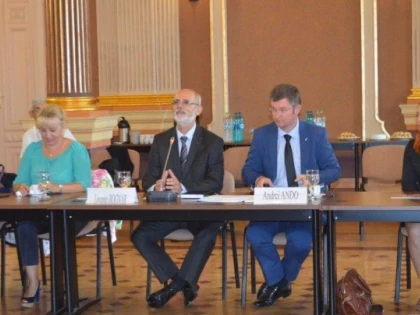 SCHIMB DE EXPERIENTA CULTURALA INTRE ORASELE INFRATITE CU MUNICIPIUL ARAD