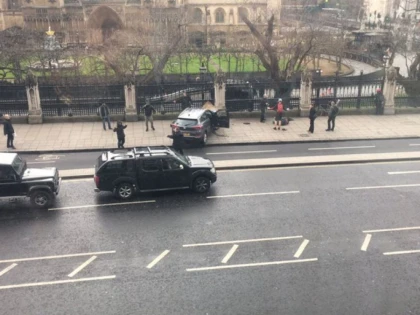 Schimb de focuri lângă Parlamentul Britanic. Cel puțin 12 persoane au fost rănite