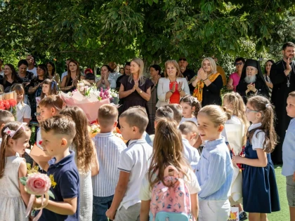 Școala „Episcop Ioan Mețianu” din Arad și-a deschis porțile pentru un nou an școlar