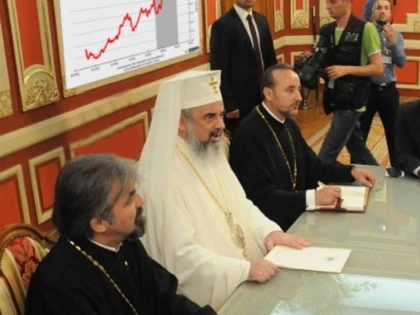 SCRISOAREA UNEI FOSTE PROFESOARE DE RELIGIE CATRE PREAFERICITUL DANIEL