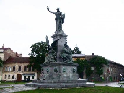 Se cere mutarea în Ungaria a Monumentului celor 13 generali
