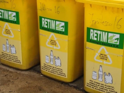 Se deschid încă două puncte de distribuire a pubelelor, în municipul Arad