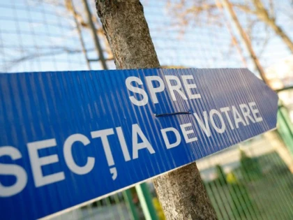 Se întâmplă în Aradul lui Bibarț: oamenii „îngheață“ de frig în secțiile de vot