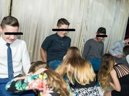 Se întâmplă în România! Scene scandaloase la Balul Bobocilor
