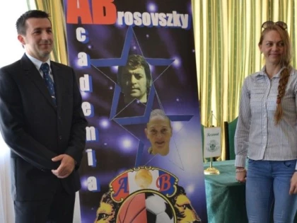 SE LANSEAZA SECTIA DE BASCHET A ACADEMIEI LADISLAU BROSOVSZKY