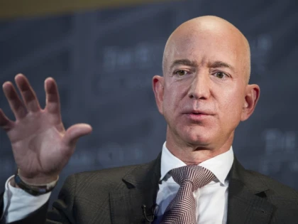 Șeful Amazon acuză National Enquirer de șantaj