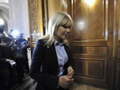SEFUL DNA CERE SESIZAREA PARLAMENTULUI PENTRU INCUVIINTAREA ARESTARII PREVENTIVE A ELENEI UDREA