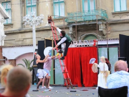 Septembrie cu chef de poveste. Trupa Marionete îi așteaptă pe cei mici cu spectacole magice